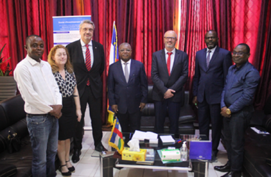 Le Ministre de la Santé et de la Population, Dr Pierre SOMSE a reçu en audience l’Ambassadeur de France en Centrafrique